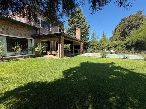 Venta Casa 6 Ambientes En Los Pilares
