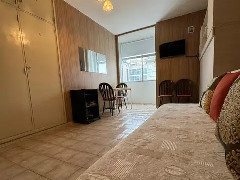 Diagonal Alberdi 2400, Piso 7