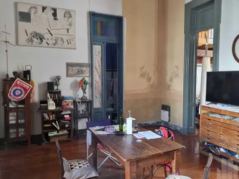 Propiedad Histórica en Sgto. Cabral 50 frente a la ADUANA