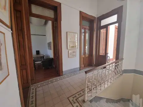 Depto Tipo Casa en Venta de 5 dormitorios