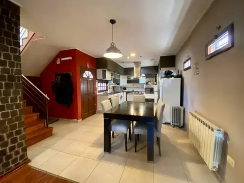 Depto Tipo Casa en Venta en Los Hornos, USD 100.000