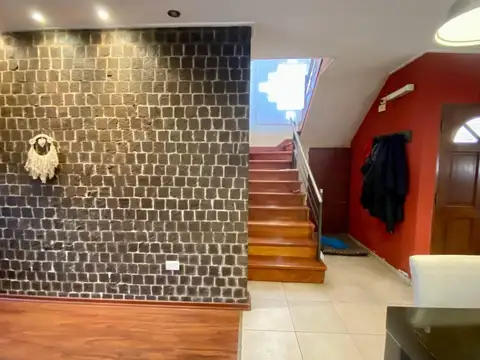 Depto Tipo Casa en Venta 15 años