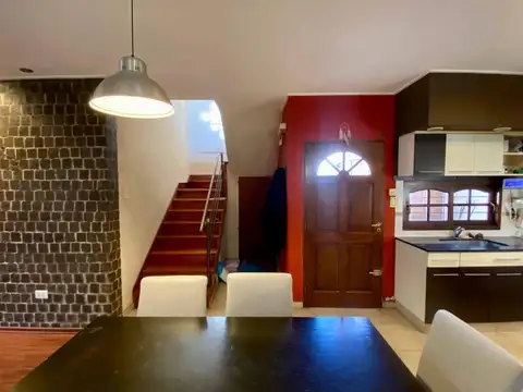 Depto Tipo Casa en Venta de 4 dormitorios