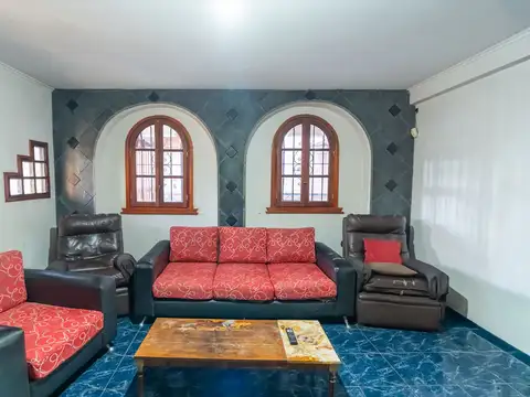 VENTA CASA 4 AMB PATIO REMEDIOS DE ESCALADA