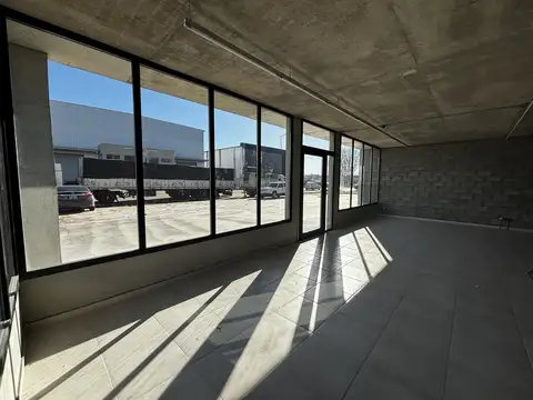 Galpon en Alquiler 37  mts Frente