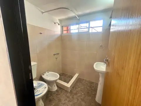 Depto Tipo Casa en Alquiler de 2 ambientes