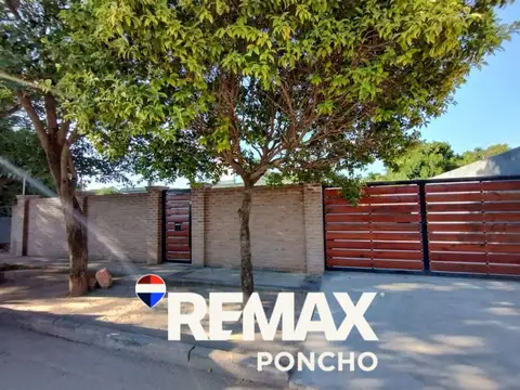SE VENDE CASA 6 AMBTES FRAY M.ESQUIÚ. FACILIDADES
