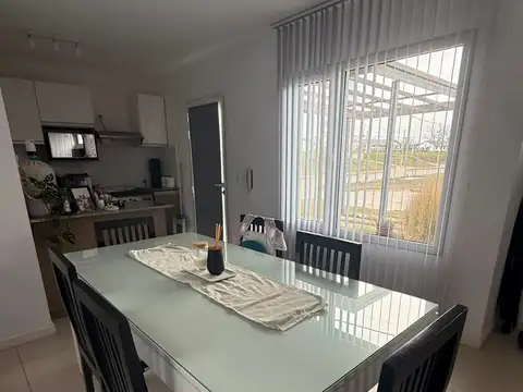 Depto Tipo Casa en Venta 6 años