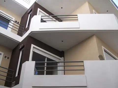 DEPARTAMENTO 2 AMBIENTES AL FRENTE