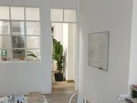 Local en Alquiler Via Pública