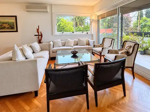 Maure 2100. Espectacular piso. Cochera baulera