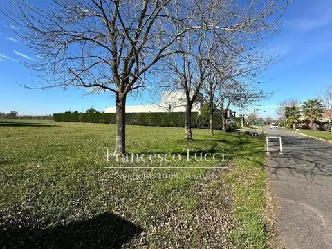 unico Lote en venta Los Puentes Luján