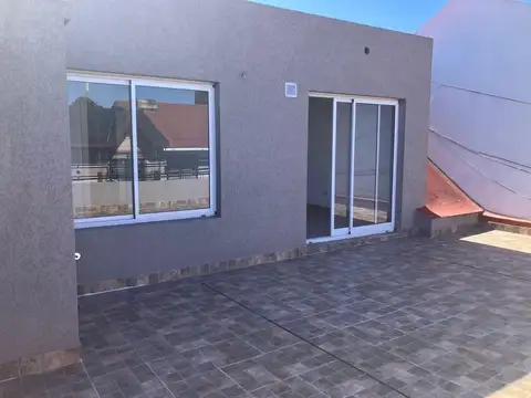 VENTA PH EN CASEROS 2 AMBIENTES