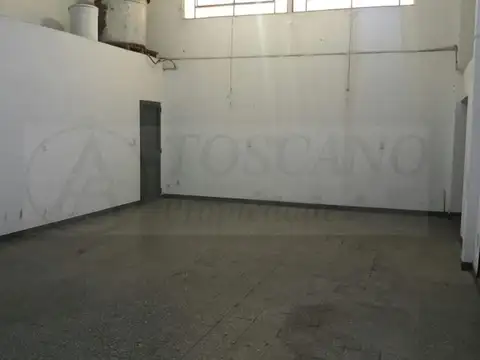 Propiedad con Local comercial