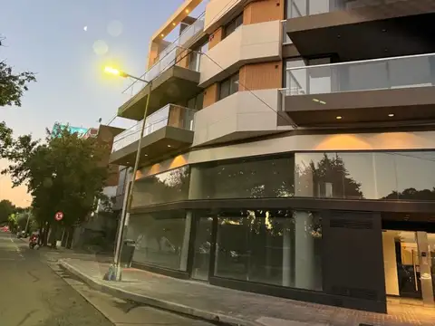 3 AMBIENES VENTA CON HERMOSA VISTA Y GRAN BALCON