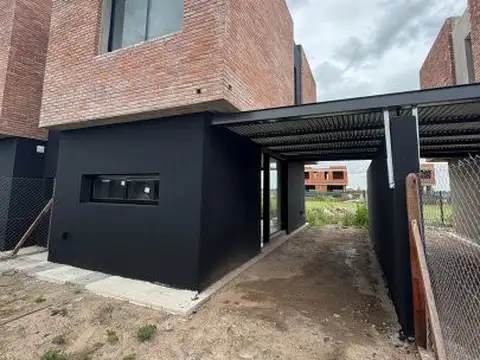 FUNES PASEO DEL NORTE- DUPLEX A ESTRENAR