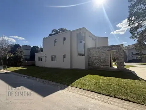 Casa en Alquiler de 5 dormitorios