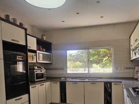Casa en Venta en Club De Campo Las Perdices, USD 270.000