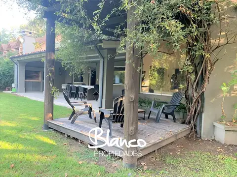 Casa en Venta de 4 dormitorios