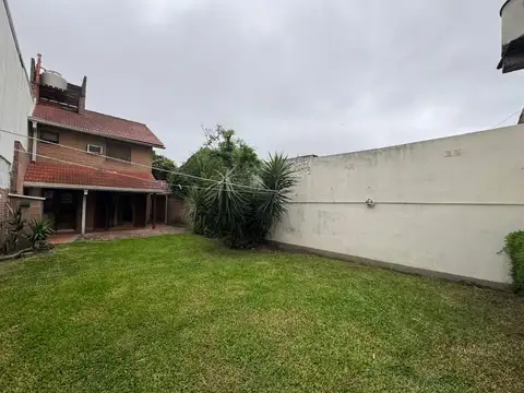 Casa en Alquiler en Villa Avalos, $ 900.000