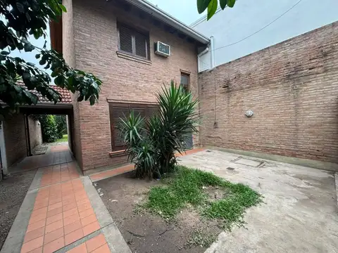 Casa en Alquiler en Villa Avalos, $ 900.000