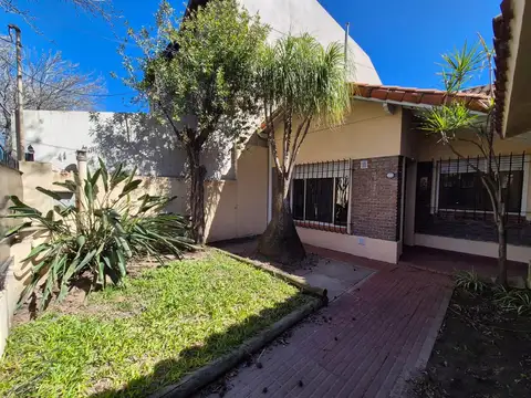 Casa en Venta en Olivos Maipú/Uzal, USD 295.000