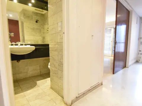 Casa 6 Ambientes con Cochera para 2 Autos, Patio y Terraza