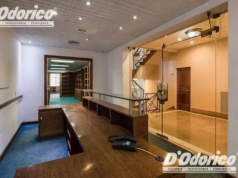 Oficina  en venta /alquiler 538 M2 aprox ,2 espacios guarda coches.