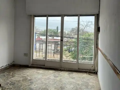 Departamento en alquiler con 2 dormitorios, en Ituzaingo.