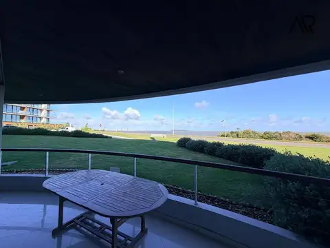 Departamento 4 ambientes con 4 baños