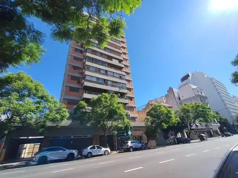 Avenida Independencia al 1400