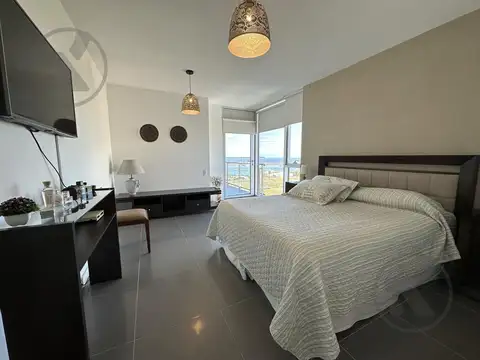 Departamento en Venta con 3 cocheras