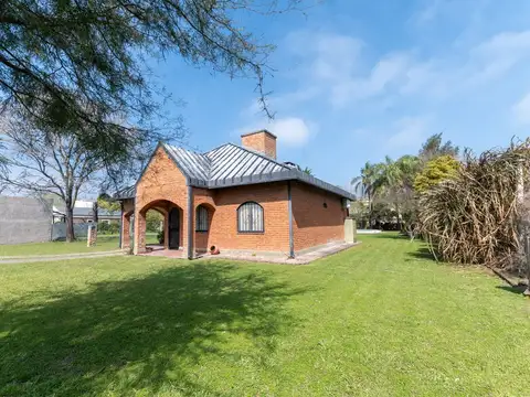 QUINTA DE 1.308 m2 CON PILETA EN ALTOS DEL SAUCE