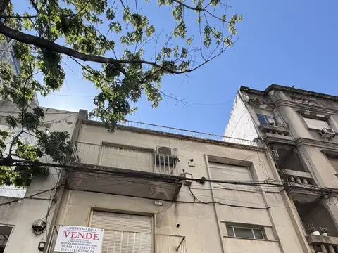 Venta importante estudio o vivienda de dos plantas