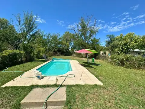 VENTA CASA 2 DORMITORIOS LUIS PALACIOS - PILETA