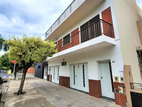 Venta dúplex en block ideal para dos familias en Villa Lugano