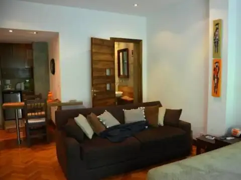 Impecable y amplio ambiente en Recoleta