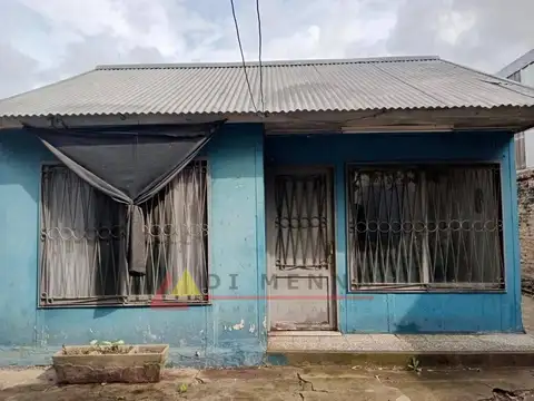 Casa 2 ambientes con 1 baño