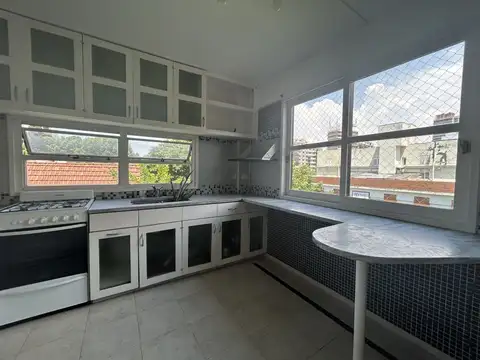 Departamento en Venta con 3 cocheras
