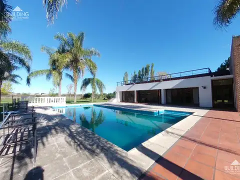 Casa Quinta la plata 3 dormitorios, quincho y pileta