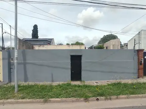 Terreno.321 m2. Valentin Vergara al 100.Boulogne.Zona Comercial