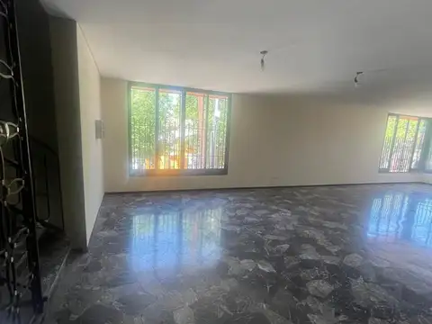 Departamento en Alquiler en Coronel Dorrego, $ 1.000.000
