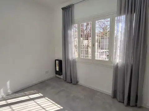 Depto Tipo Casa 2 ambientes con 1 baño