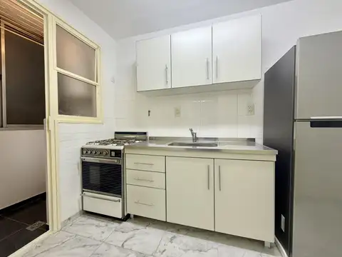 Avenida la Plata  al 200