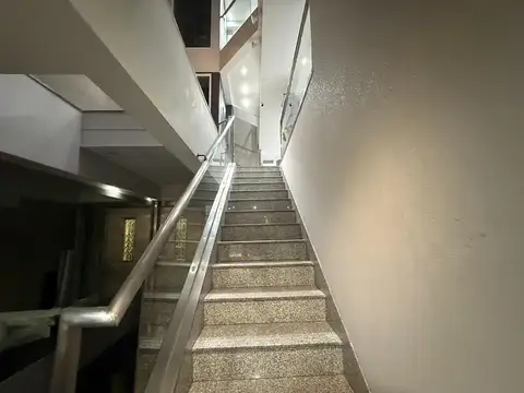 Oficina Monoambiente con 6 baños