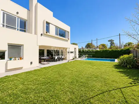 Casa en Venta de 4 dormitorios