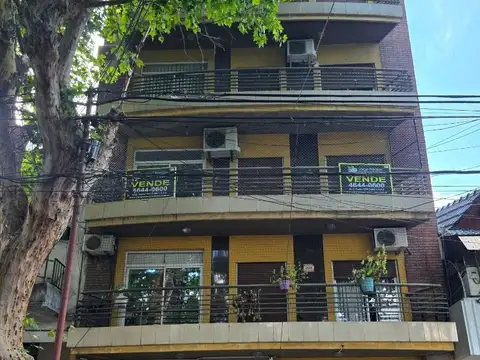 VENTA 4 AMB AL FTE C/COCHERA