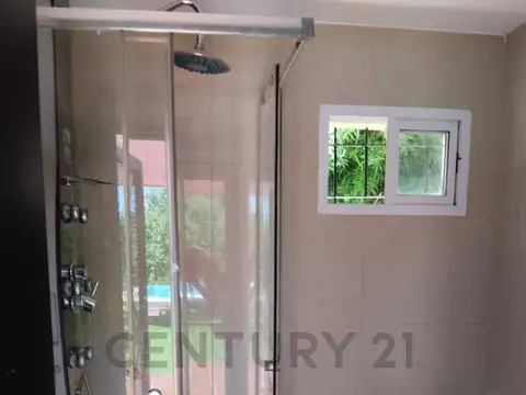 205 y 420 800, Piso 0