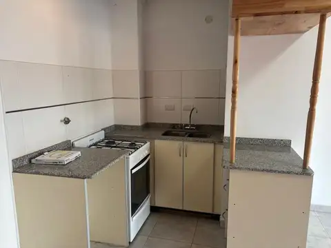 Departamento en Alquiler con 1 cocheras