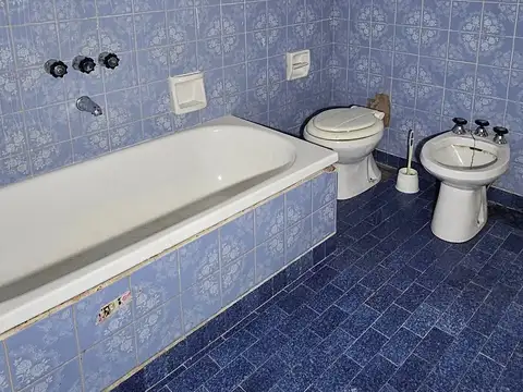 VENTA | PH en Espora al 700 100
